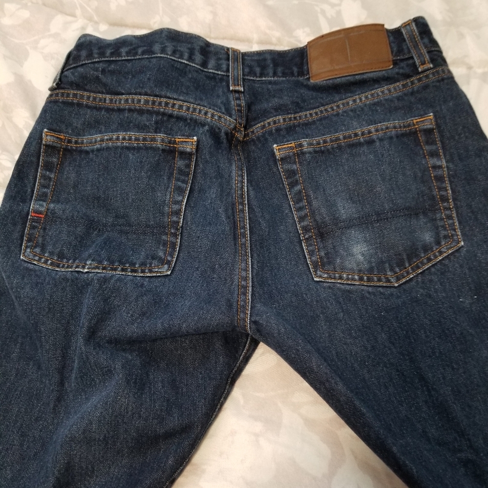 3/$25 Tommy Hilfiger Women's Blue Jeans - Picture 4 of 7